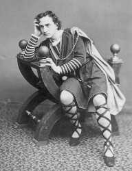 Edwin_Booth_Hamlet_1870