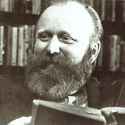Frank_Herbert_1984_(square)