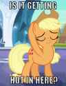 322182__safe_solo_applejack_animated_image+macro_hat_reaction+image_the+crystal+empire_crystal+empire_stetson