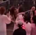 chimpy x zuha kiss at bp concert