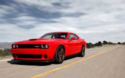 2015-dodge-challenger-srt-hellcat_100473531_h