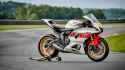 2022-Yamaha-YZF700R7SV-EU-Anniversary_White-Static-002-03