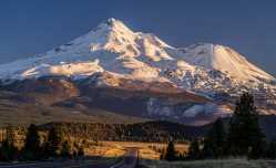 73185731007-glaciers-on-mt-shasta-hvu-11