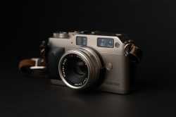 The-Contax-G1-a-relic-of-of-20th-century-engineering