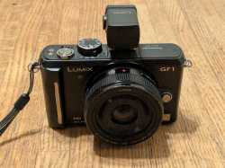 lumix-gf1