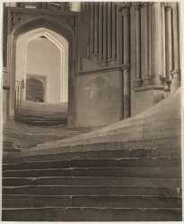 3-Wells-Cathedral-Sea-of-Steps_1