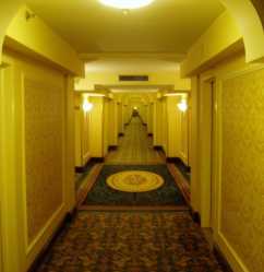 Royal_York_Hallway