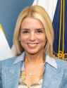 Pam_Bondi_in_April_2025_(cropped)