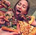 1678381175_naked-titis-org-p-naked-pizza-prank-erotika-vkontakte-42