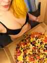 968380-real-girls-eat-real-big-pizzas-and-don-t-s