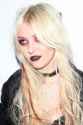 1027-taylor-momsen-roxy-01