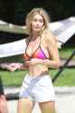 gigi-hadid-v0-2p5ufsnvd00f1