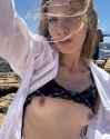 my-tits-love-a-walk-on-the-beach-v0-qazyiulm81kd1