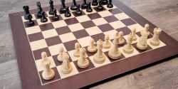 Wenge-chessboard-title-slider