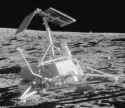 Surveyor_3_on_Moon