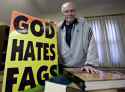 Fred-Phelps---Homosexuali-019