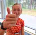 femke thumbs up