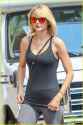 taylor-swift-starts-weekend-with-friday-morning-workout-06