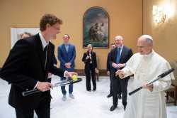 images (17)