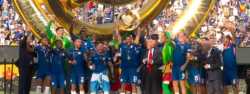 clubworldcuptrophylift