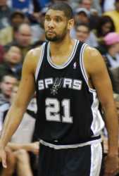 Tim_Duncan_Walks_Verizon_Center&#039;s_Floor_(cropped)