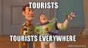 tourists-tourists-everywhere-l71yzk