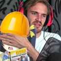 anG11Jb9_700w_0
