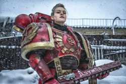 female-space-marine-cosplay-1