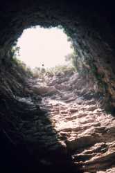 250px-Golondrinas_Entrance_Rappelling