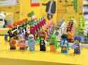 next-bam-figures-with-new-spaceman-torso-source-lego-retail-v0-no3i53ws753f1