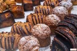 834882-frappe-boulangerie-patisserie-paris-11e-viennoiserie-pain-au-chocolat