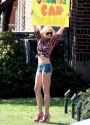 Cameron-Diaz-Bad-Teacher-Car-Wash-624x858