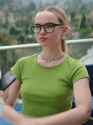 Dove-Cameron-glasses (1)