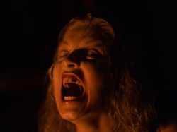 Twin.Peaks.S02E01.May.the.Giant.Be.with.You.1080p.10bit.BluRay.6CH.x265.HEVC-PSA.mkv_snapshot_01.32.14_[2025.05.16_22.51.27]