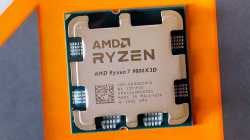 Sale-a-la-luz-el-precio-en-tiendas-del-AMD-Ryzen-7-9800X3D