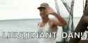 forrest-gump-waves-at-lt-dan-f699szplvsn0cj7b-162076768