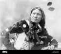 native-north-american-indian-warrior-photograph-by-edward-curtis-1868-D98CWB