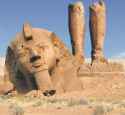 Fallen-colossus-At-The-Ramesseum-In-Luxor-Egypt-1