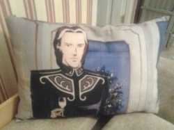 Oberstein pillow