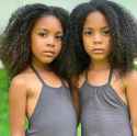 identical-twin-girls